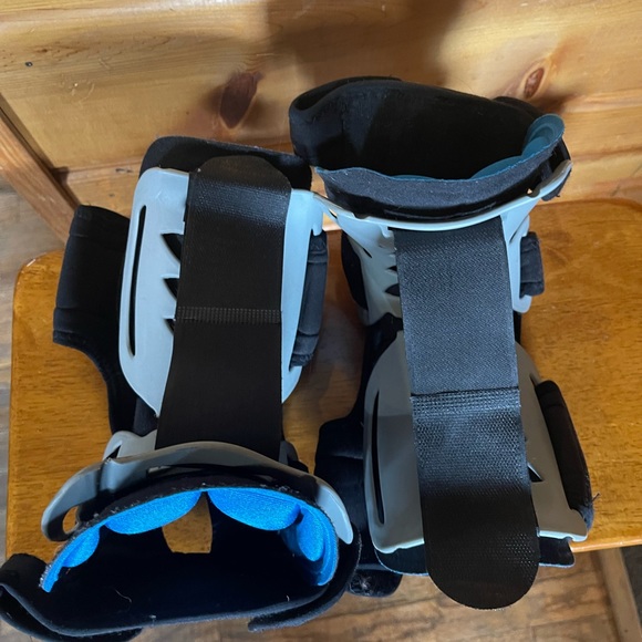 Healing Sole Flip Flops & Plantar Fasciitis Boots - Picture 9 of 12